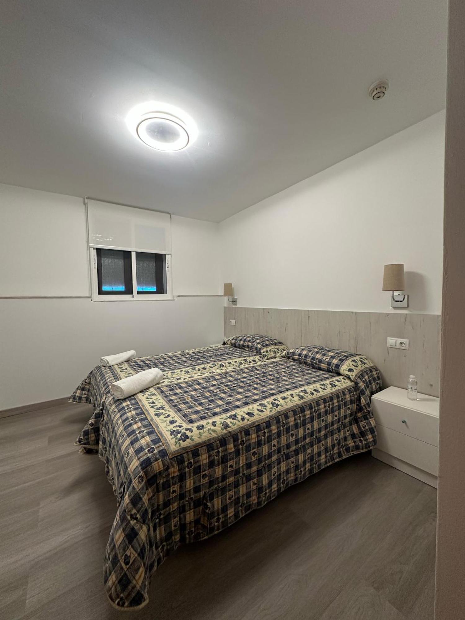 Hostal Restaurante Boccalino León Εξωτερικό φωτογραφία